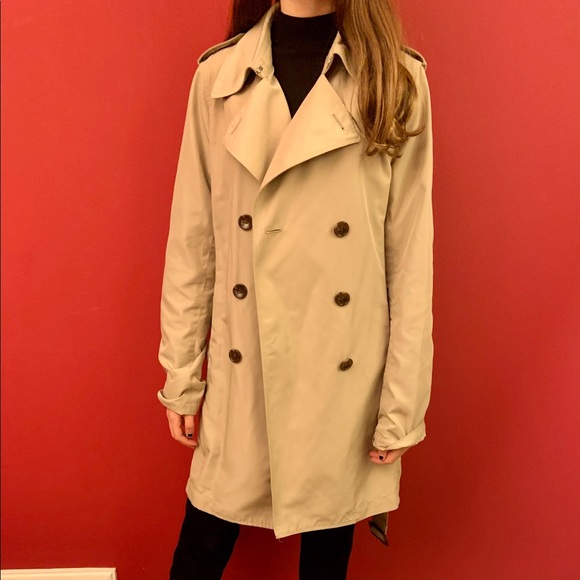 Uniqlo Nude Women’s Trench Coat! 🧥 - Picture 4 of 8